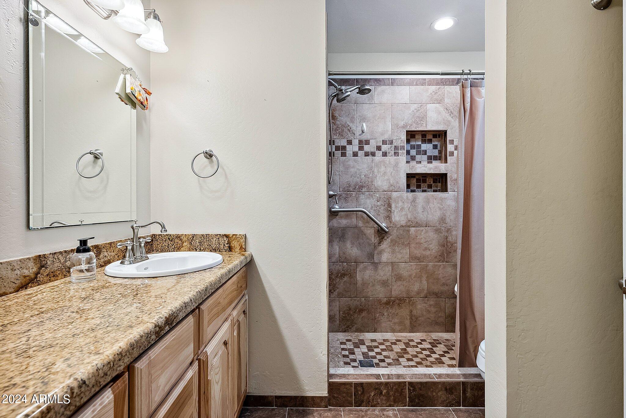 3744 West Wescott Drive Glendale, AZ 85308 - Photo 18 of 42 31-web-or-mls-A7S01742