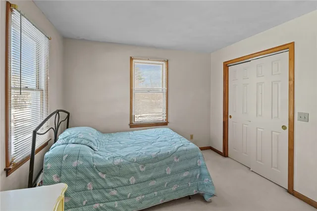 $699,900 | 10 Arrowhead Way, Warwick, RI 02886