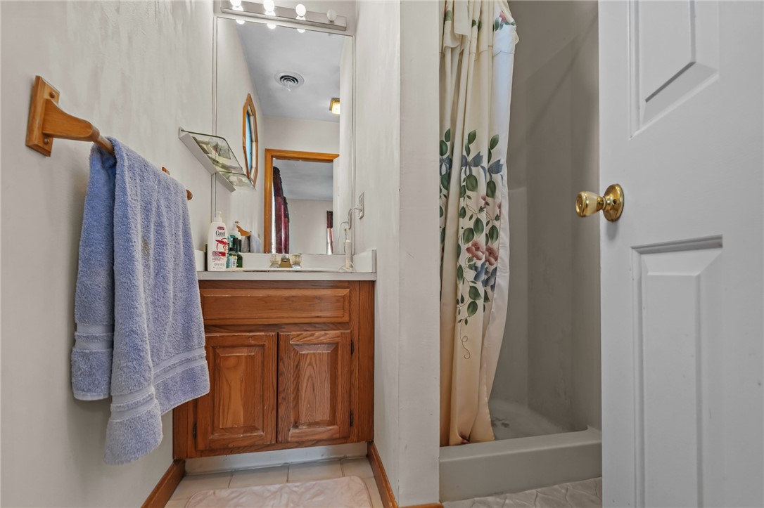 10 Arrowhead Way Warwick, RI 02886 - Photo 25 of 40