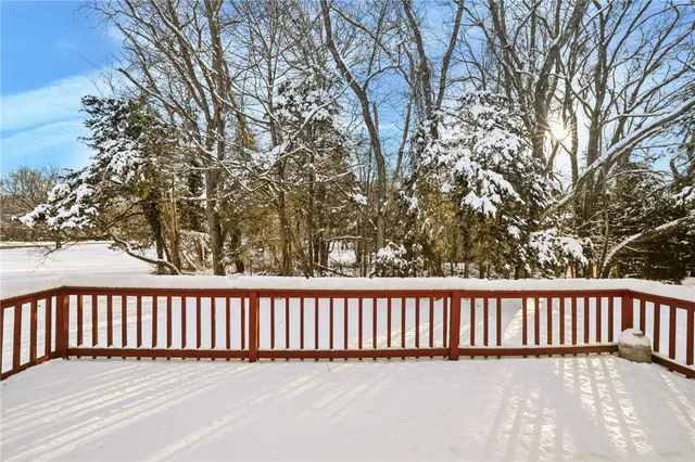 $699,900 | 10 Arrowhead Way, Warwick, RI 02886