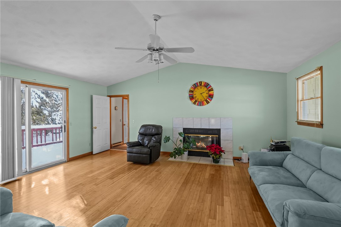 10 Arrowhead Way Warwick, RI 02886 - Photo 5 of 40