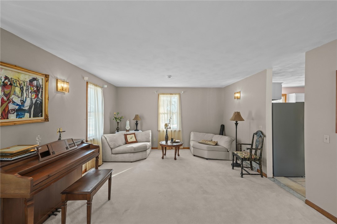 10 Arrowhead Way Warwick, RI 02886 - Photo 8 of 40