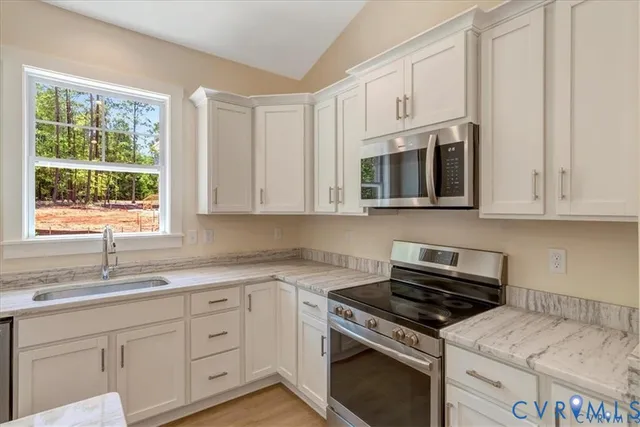 $319,900 | 162 Tradewind Crossing, Bracey, VA 23919