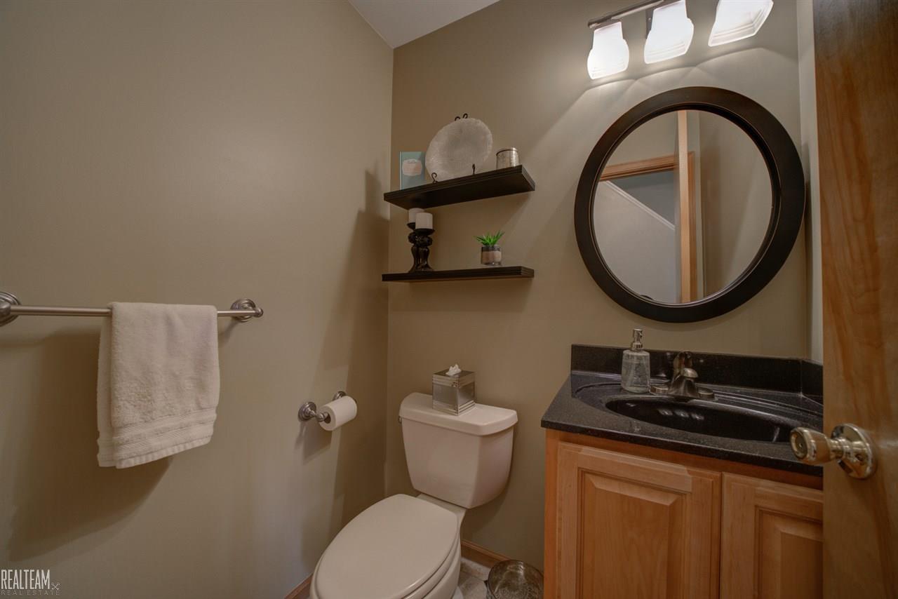 1753 Ruby Avenue Rochester, MI 48309 - Photo 16 of 33 31340721-15.JPG