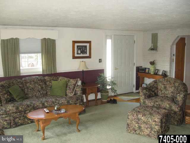 6141 Hickory Road Stewartstown, PA 17363 - Photo 8 of 25 Gallery Image 8