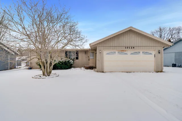 $240,000 | 10124 Asbury Lane, Machesney Park, IL 61115