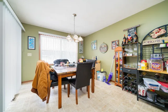 $240,000 | 10124 Asbury Lane, Machesney Park, IL 61115