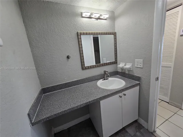 $1,600 | 8011 West 6th Avenue, Unit I, Hialeah, FL 33014