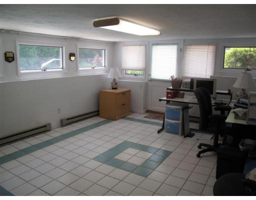 11 Alice Road Randolph, MA 02368 - Photo 14 of 26 Gallery Image 14