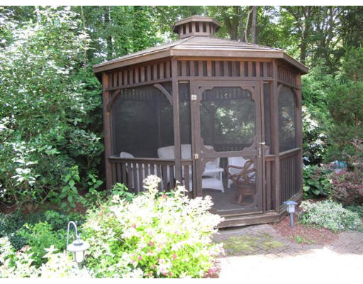 11 Alice Road Randolph, MA 02368 - Photo 20 of 26 Gallery Image 20
