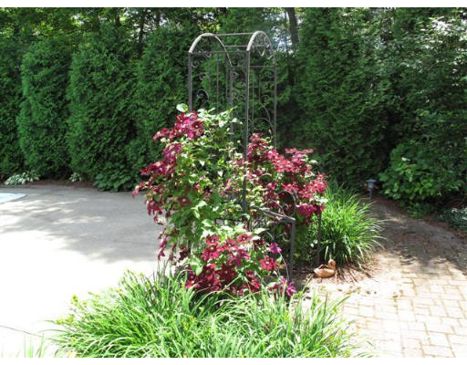 11 Alice Road Randolph, MA 02368 - Photo 26 of 26 Gallery Image 26