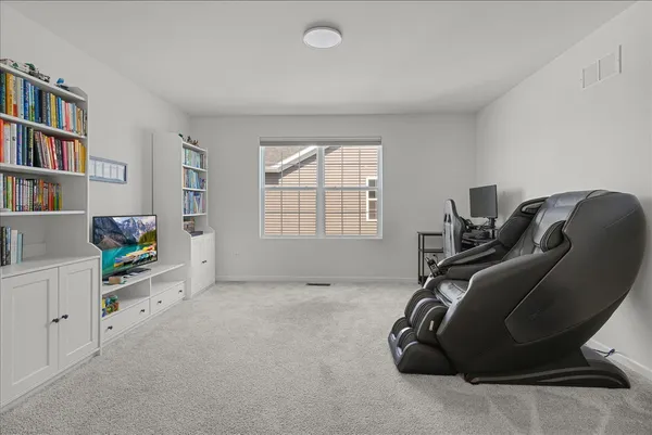 $3,500 | 15312 South Sawgrass Circle, Plainfield, IL 60544