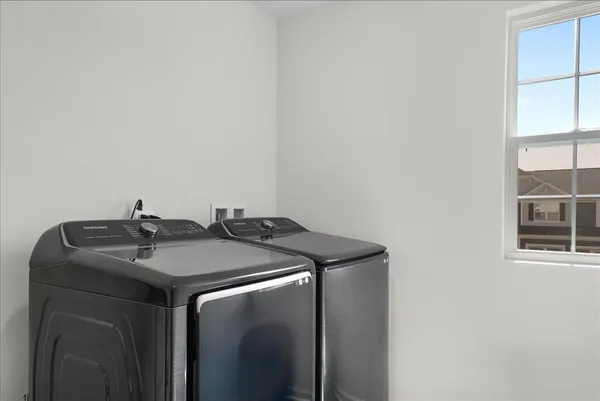 $3,500 | 15312 South Sawgrass Circle, Plainfield, IL 60544