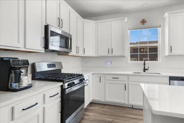 $3,500 | 15312 South Sawgrass Circle, Plainfield, IL 60544