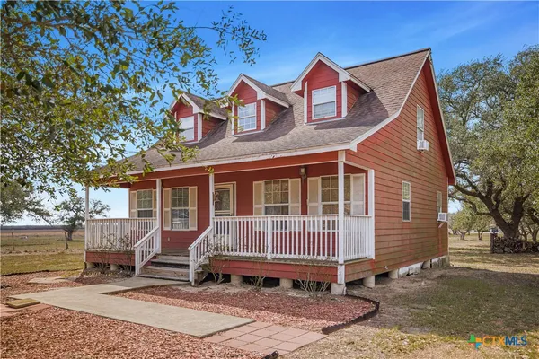 $350,000 | 60 Ewing Road, Goliad, TX 77963