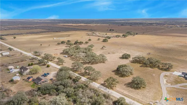 $350,000 | 60 Ewing Road, Goliad, TX 77963