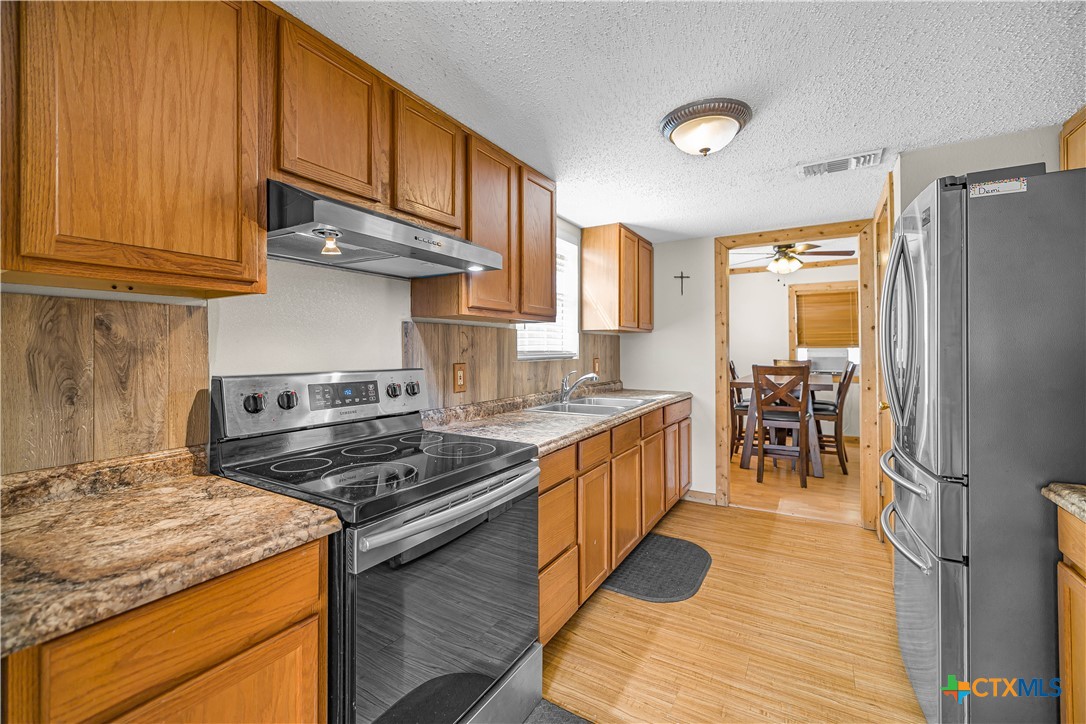 60 Ewing Road Goliad, TX 77963 - Photo 6 of 39