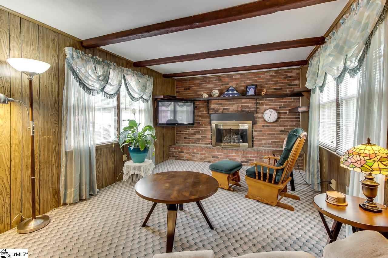9 Piney Road Greenville, SC 29611 - Photo 18 of 35 Gallery Image 18