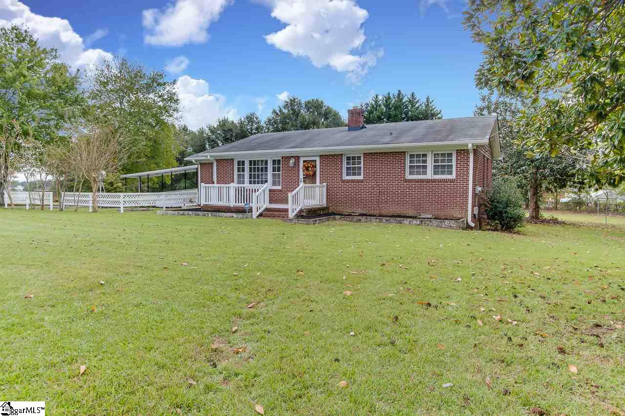 9 Piney Road Greenville, SC 29611 - Photo 3 of 35 Gallery Image 3