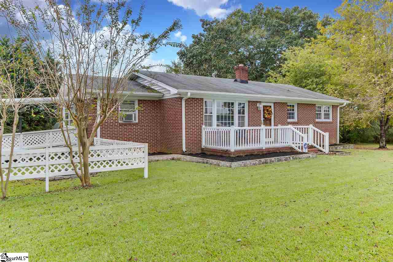9 Piney Road Greenville, SC 29611 - Photo 5 of 35 Gallery Image 5