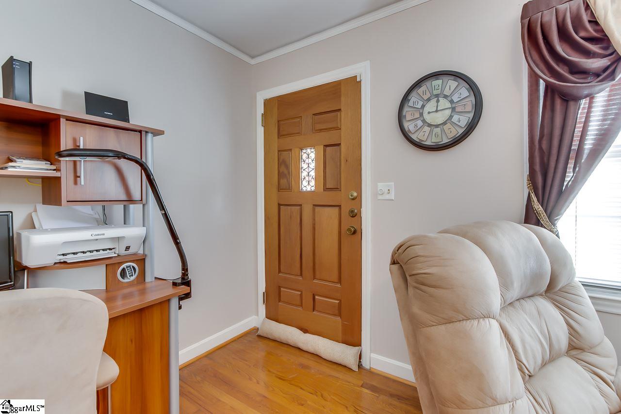 9 Piney Road Greenville, SC 29611 - Photo 8 of 35 Gallery Image 8