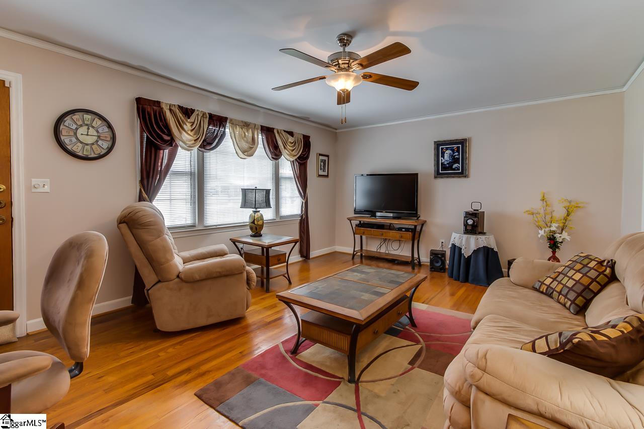 9 Piney Road Greenville, SC 29611 - Photo 9 of 35 Gallery Image 9