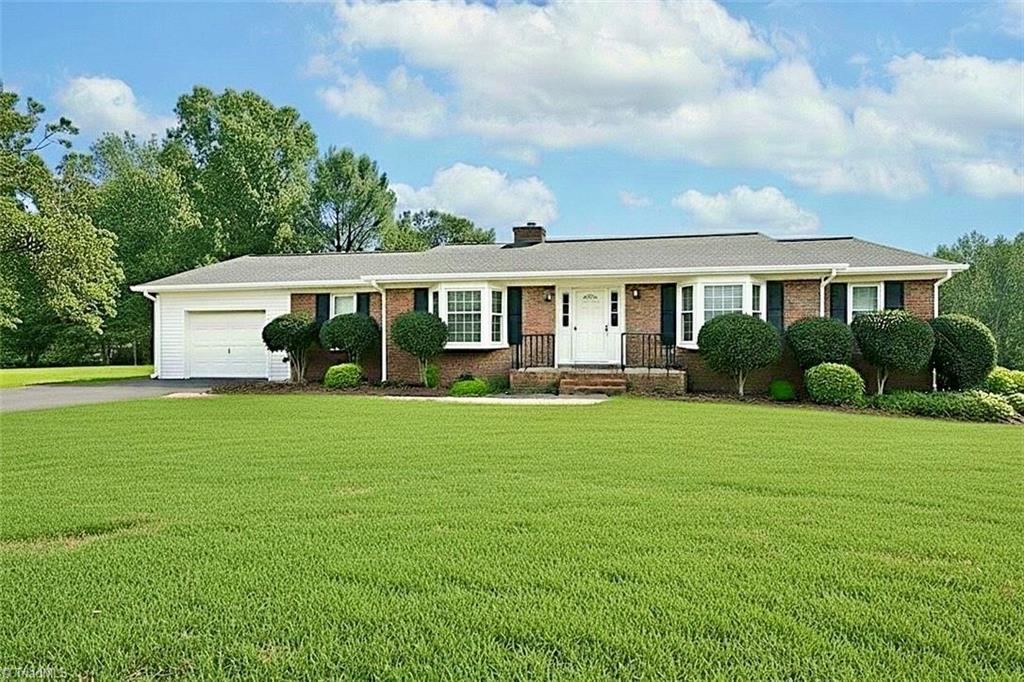 223 Beaucrest Road Kernersville, NC 27284 - Photo 1 of 45