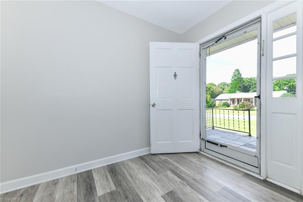 223 Beaucrest Road Kernersville, NC 27284 - Photo 3 of 45