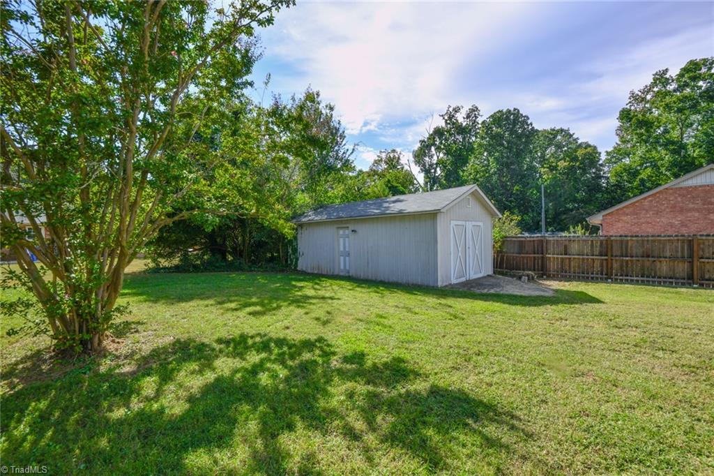 223 Beaucrest Road Kernersville, NC 27284 - Photo 37 of 45
