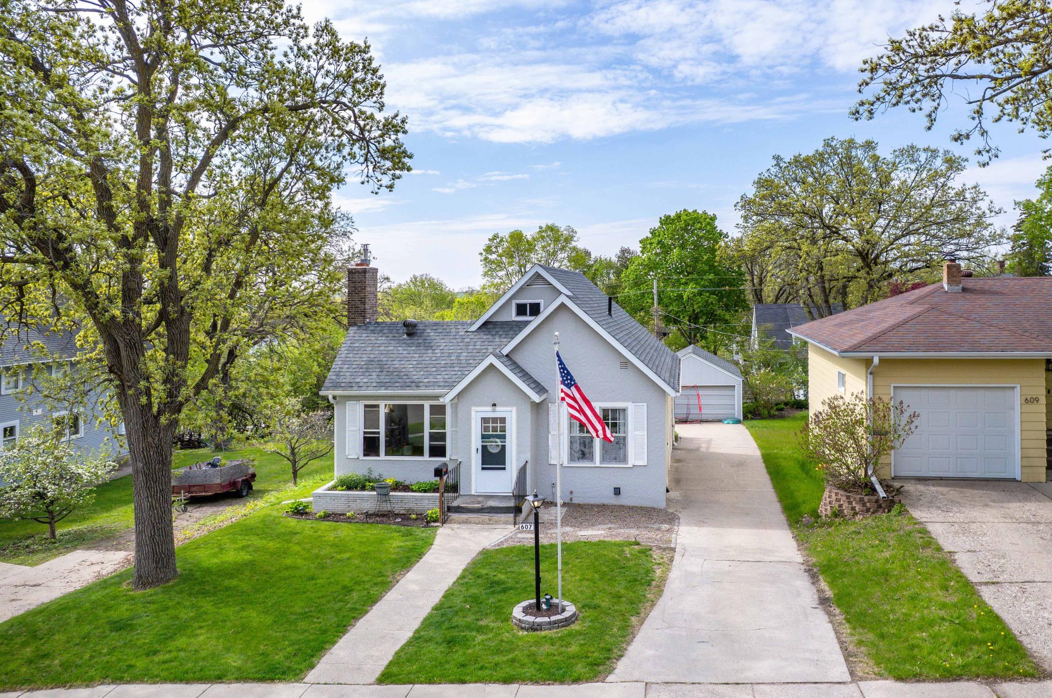 607 West Summit Avenue Fergus Falls, MN 56537 - Photo 1 of 67