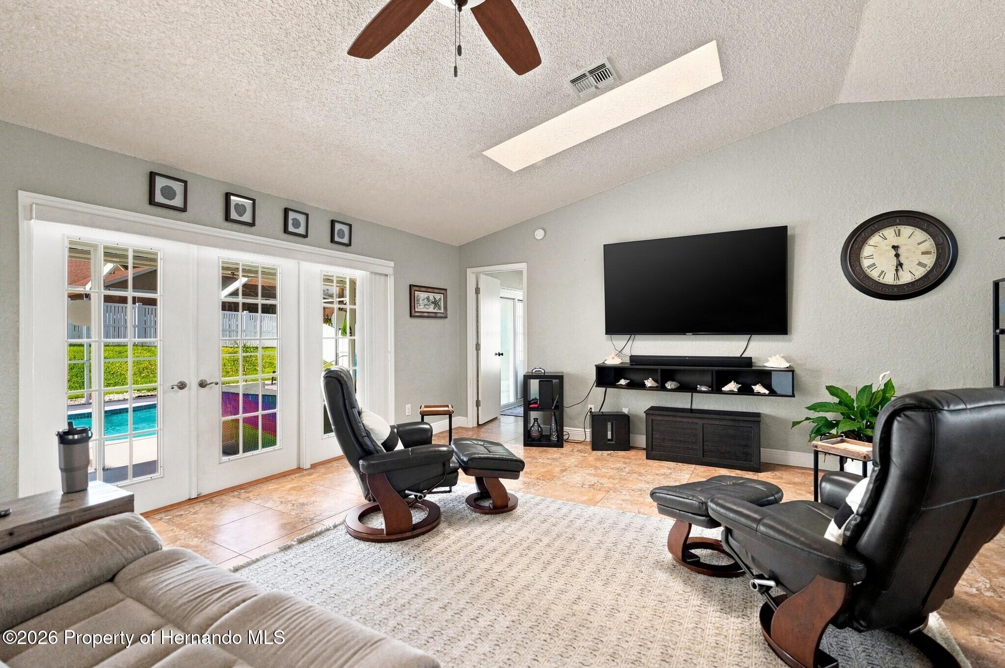10381 Flag Road Spring Hill, FL 34608 - Photo 4 of 41 Gallery Image 4
