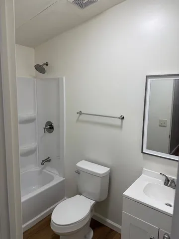 $2,100 | 195 East Turner Street, Summerville, SC 29483