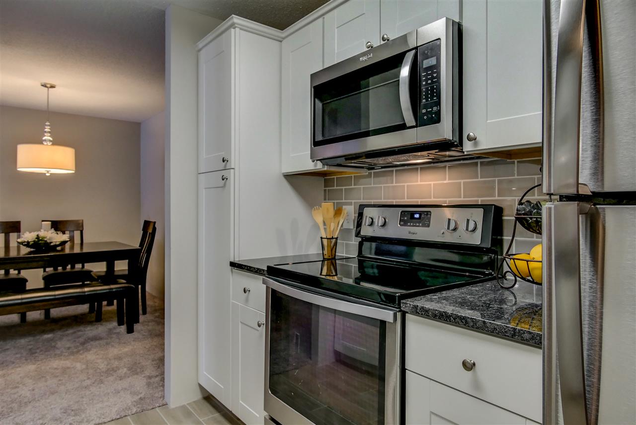 5 Strawberry Bank Road, Unit 3 Nashua, NH 03062 - Photo 5 of 19