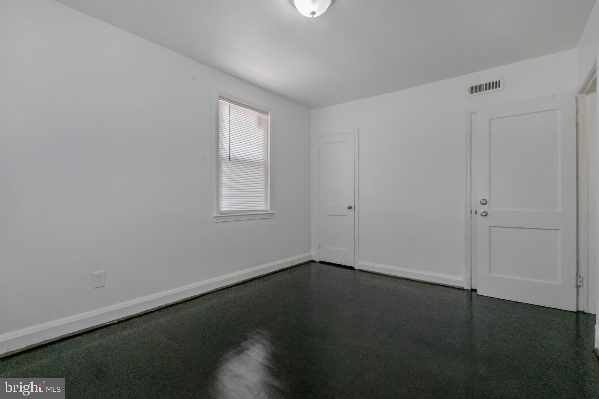 425 South Wickham Road Baltimore, MD 21229 - Photo 22 of 47 Bed Room