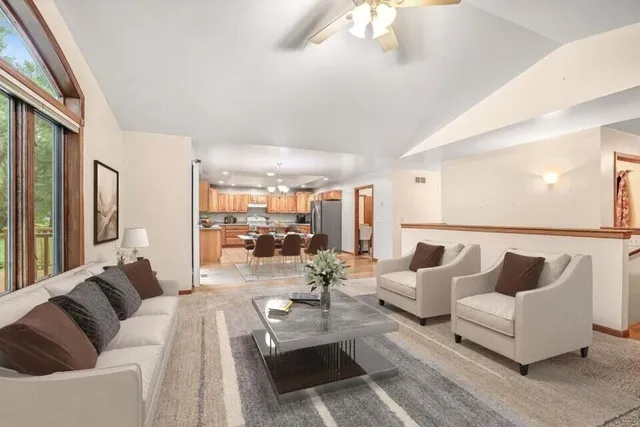 $499,900 | 3467 Country View Drive, Delavan, WI 53115