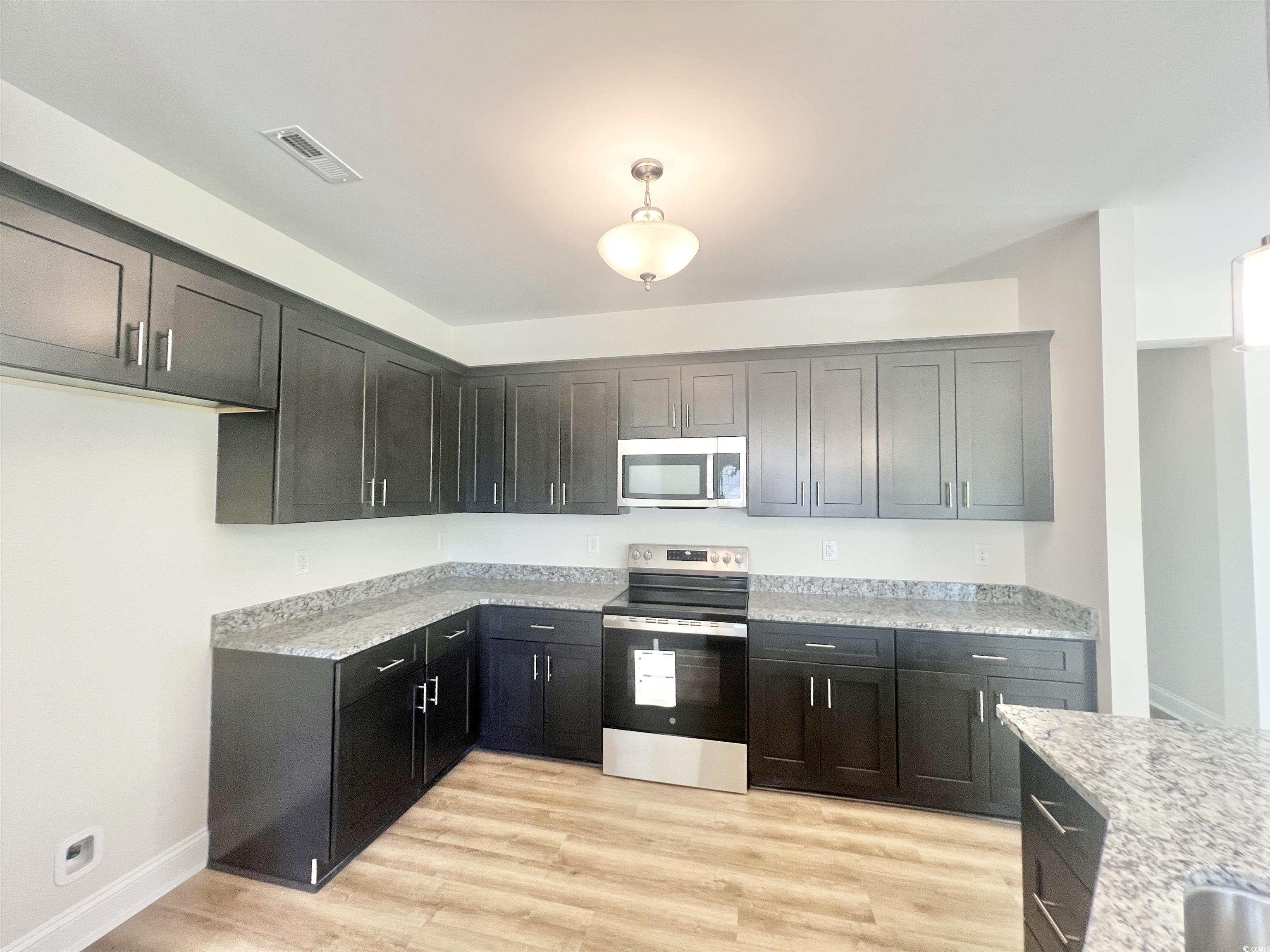 5288 Old Forest Drive Loris, SC 29569 - Photo 5 of 23