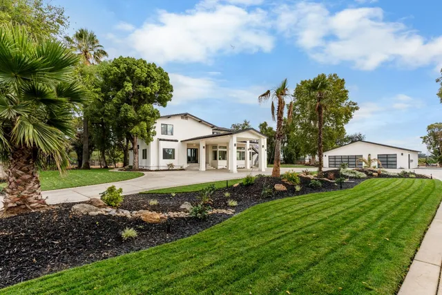 $1,850,000 | 20540 North Davis Road, Lodi, CA 95242