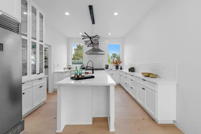 $1,650,000 | 20540 North Davis Road, Lodi, CA 95242