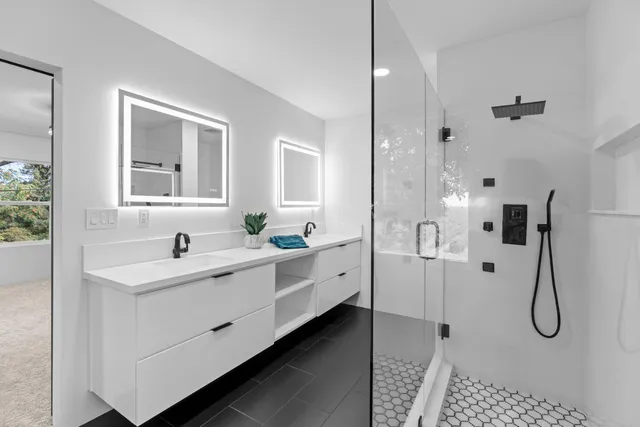 $1,850,000 | 20540 North Davis Road, Lodi, CA 95242