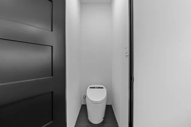 $1,650,000 | 20540 North Davis Road, Lodi, CA 95242