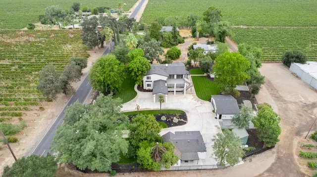 $1,850,000 | 20540 North Davis Road, Lodi, CA 95242