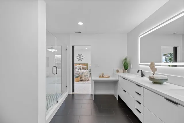 $1,850,000 | 20540 North Davis Road, Lodi, CA 95242