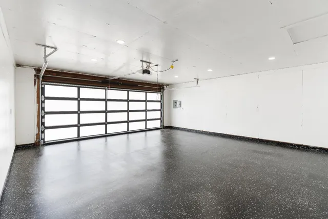 $1,850,000 | 20540 North Davis Road, Lodi, CA 95242