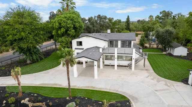 $1,650,000 | 20540 North Davis Road, Lodi, CA 95242