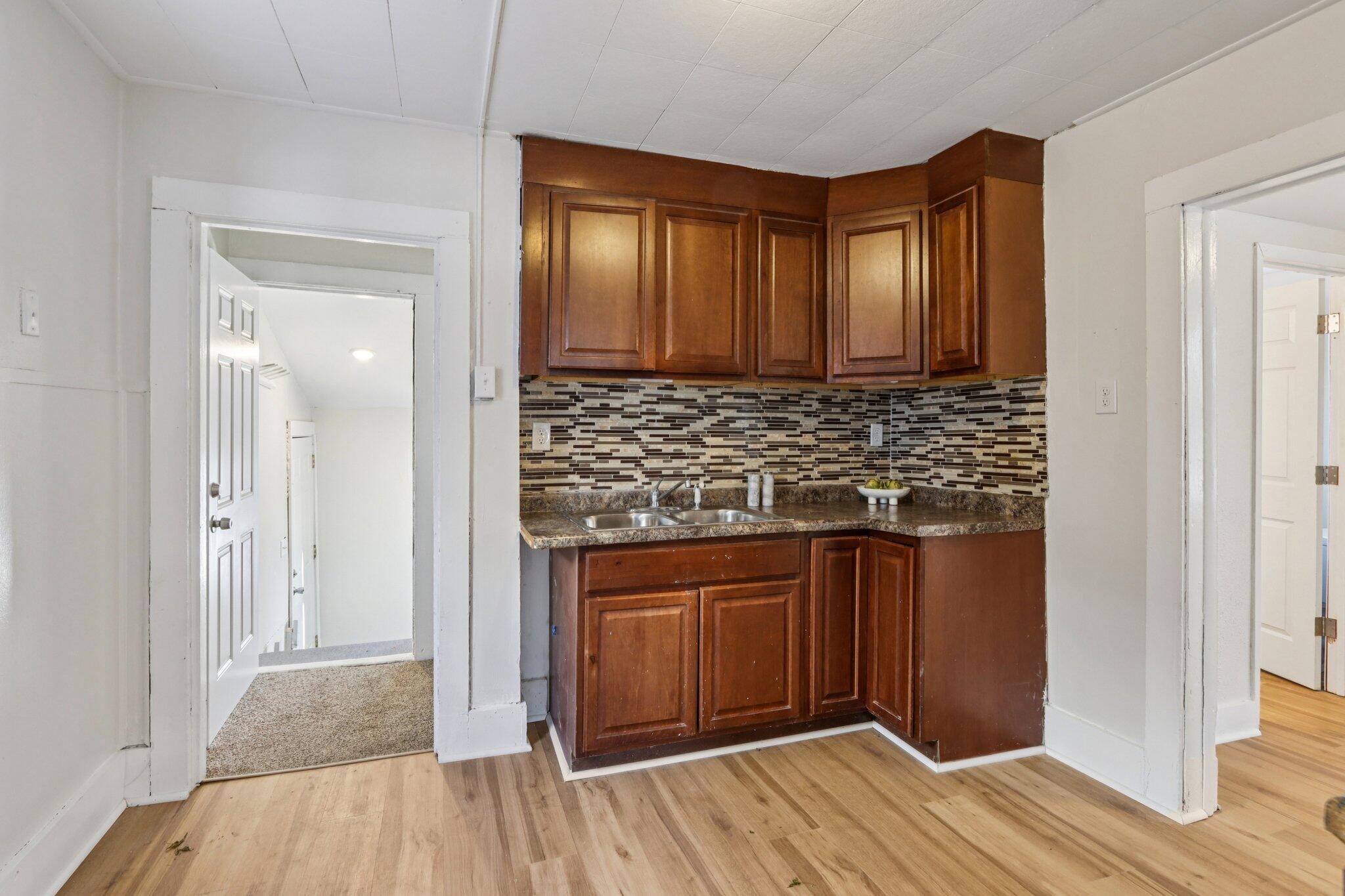 170 South 64th Street Milwaukee, WI 53214 - Photo 10 of 37 Kitchen