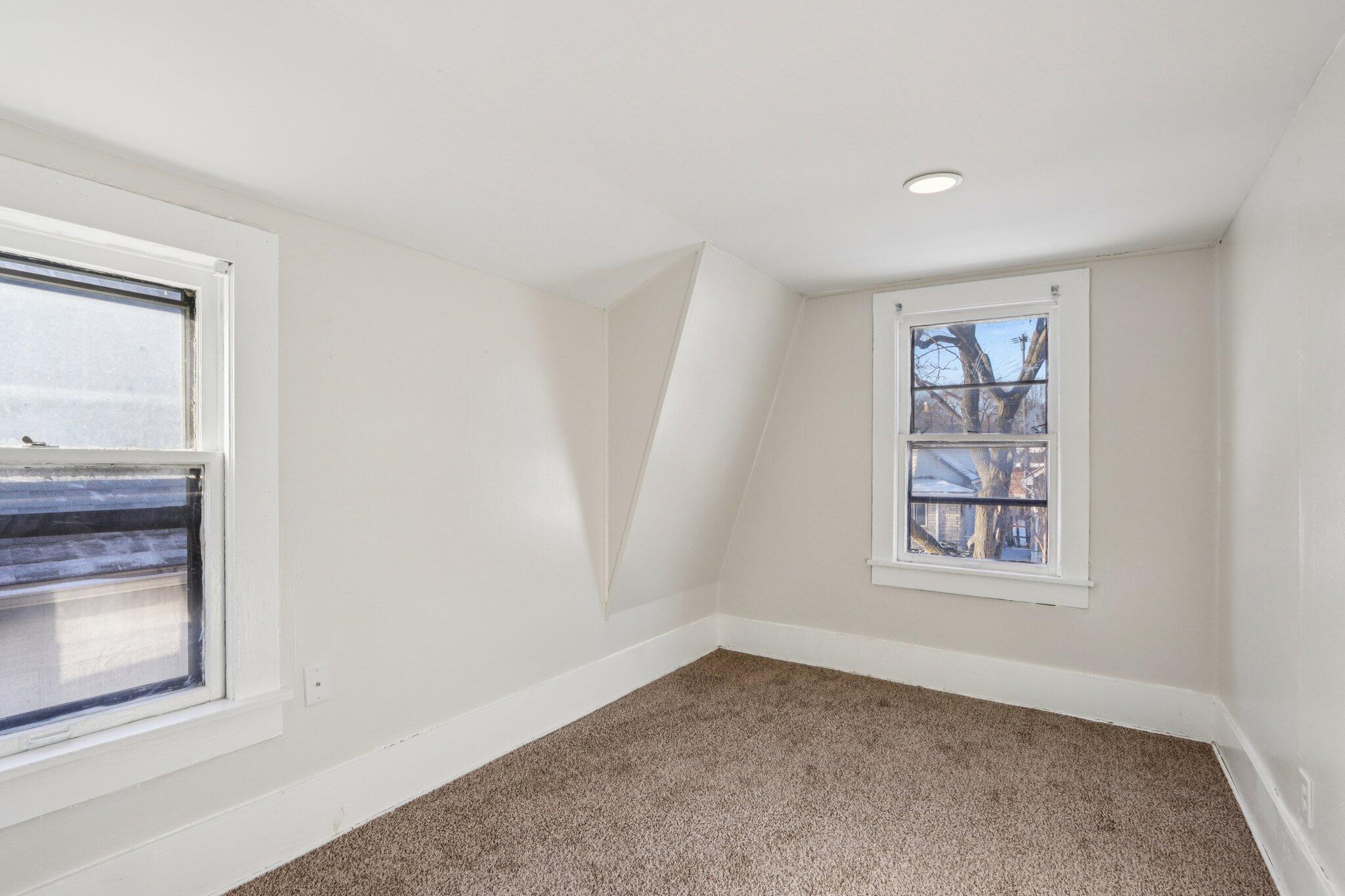 170 South 64th Street Milwaukee, WI 53214 - Photo 20 of 37 Upper Level