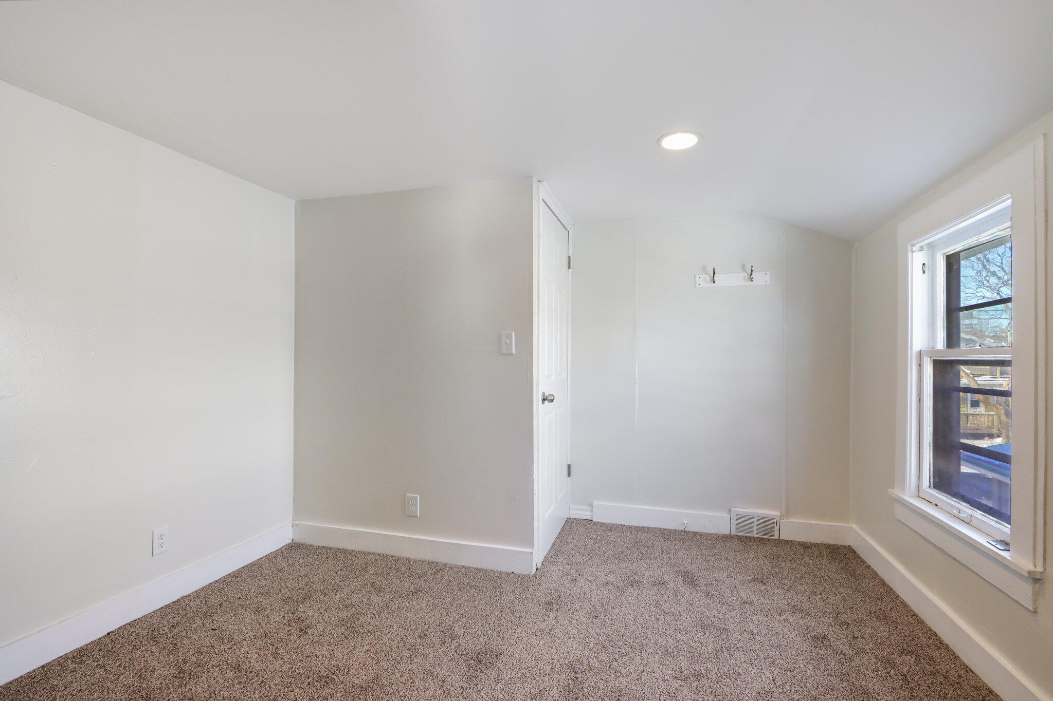 170 South 64th Street Milwaukee, WI 53214 - Photo 22 of 37 Upper Level