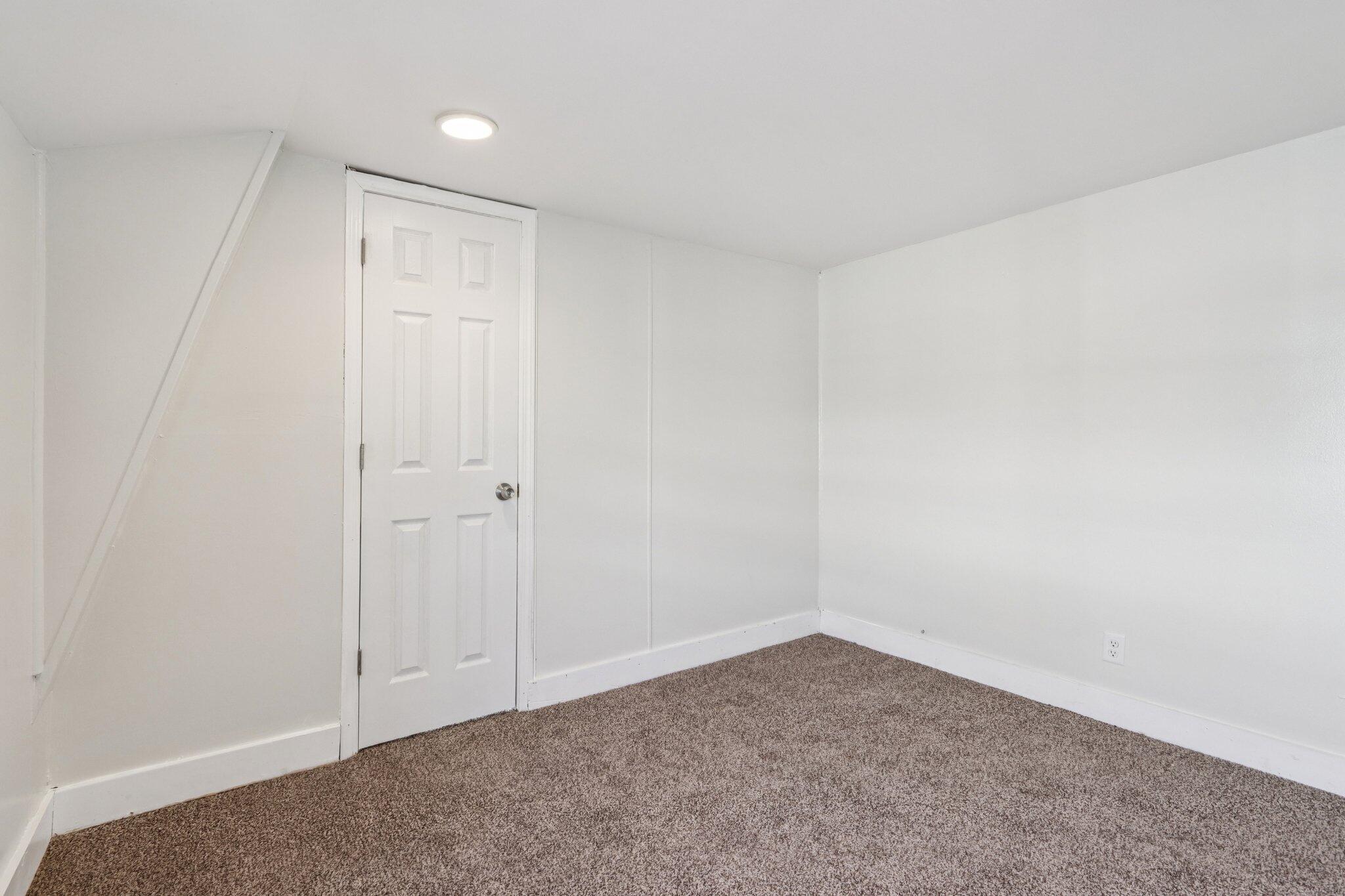 170 South 64th Street Milwaukee, WI 53214 - Photo 23 of 37 Upper Level