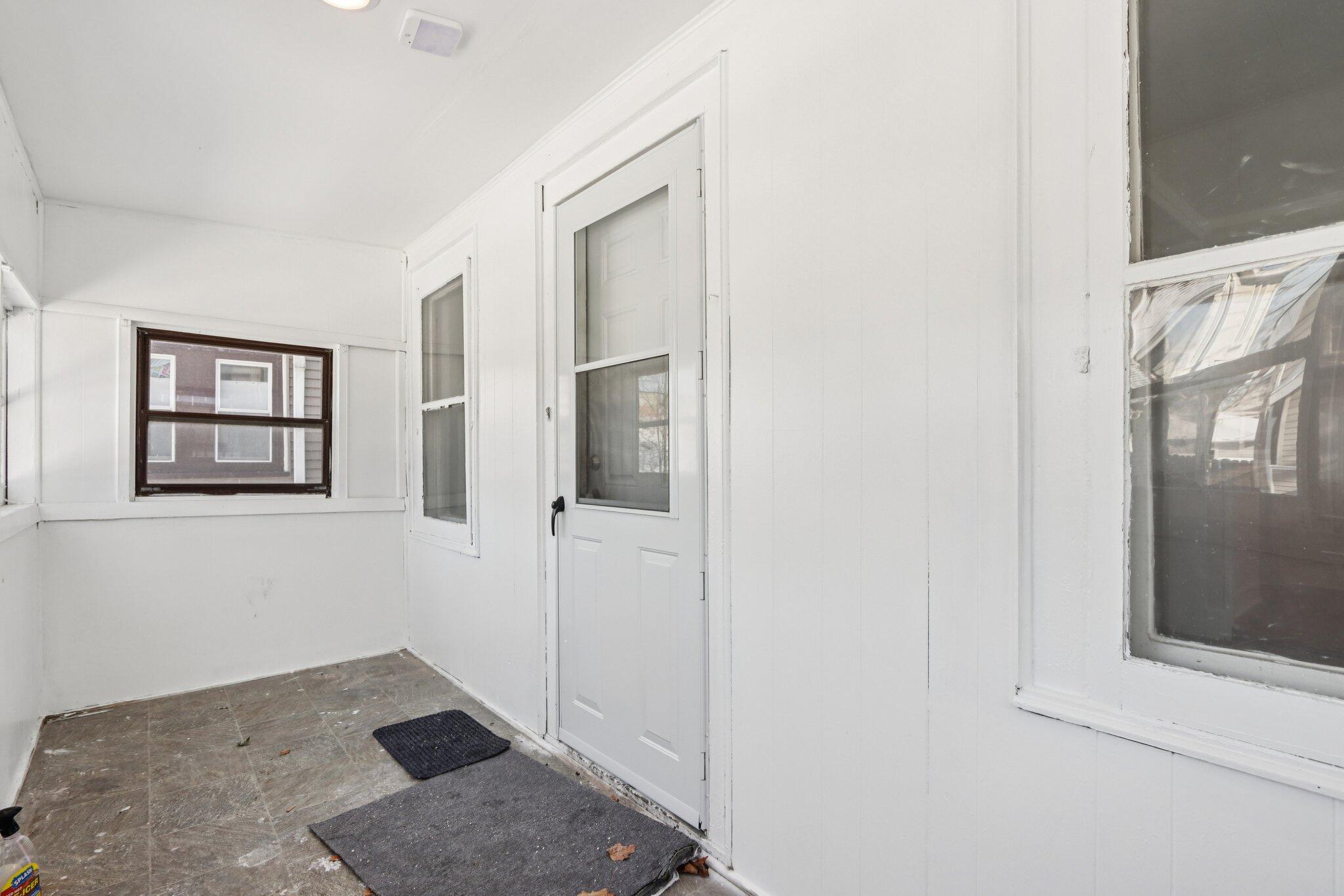 170 South 64th Street Milwaukee, WI 53214 - Photo 24 of 37 Sunroom