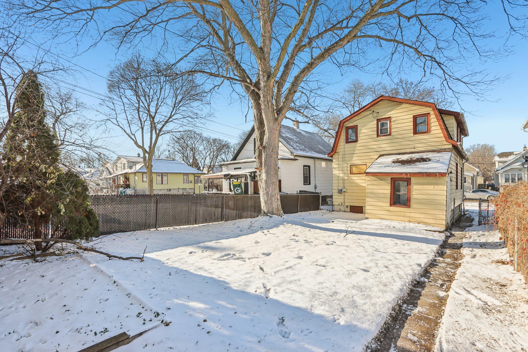 170 South 64th Street Milwaukee, WI 53214 - Photo 27 of 37 Yard View